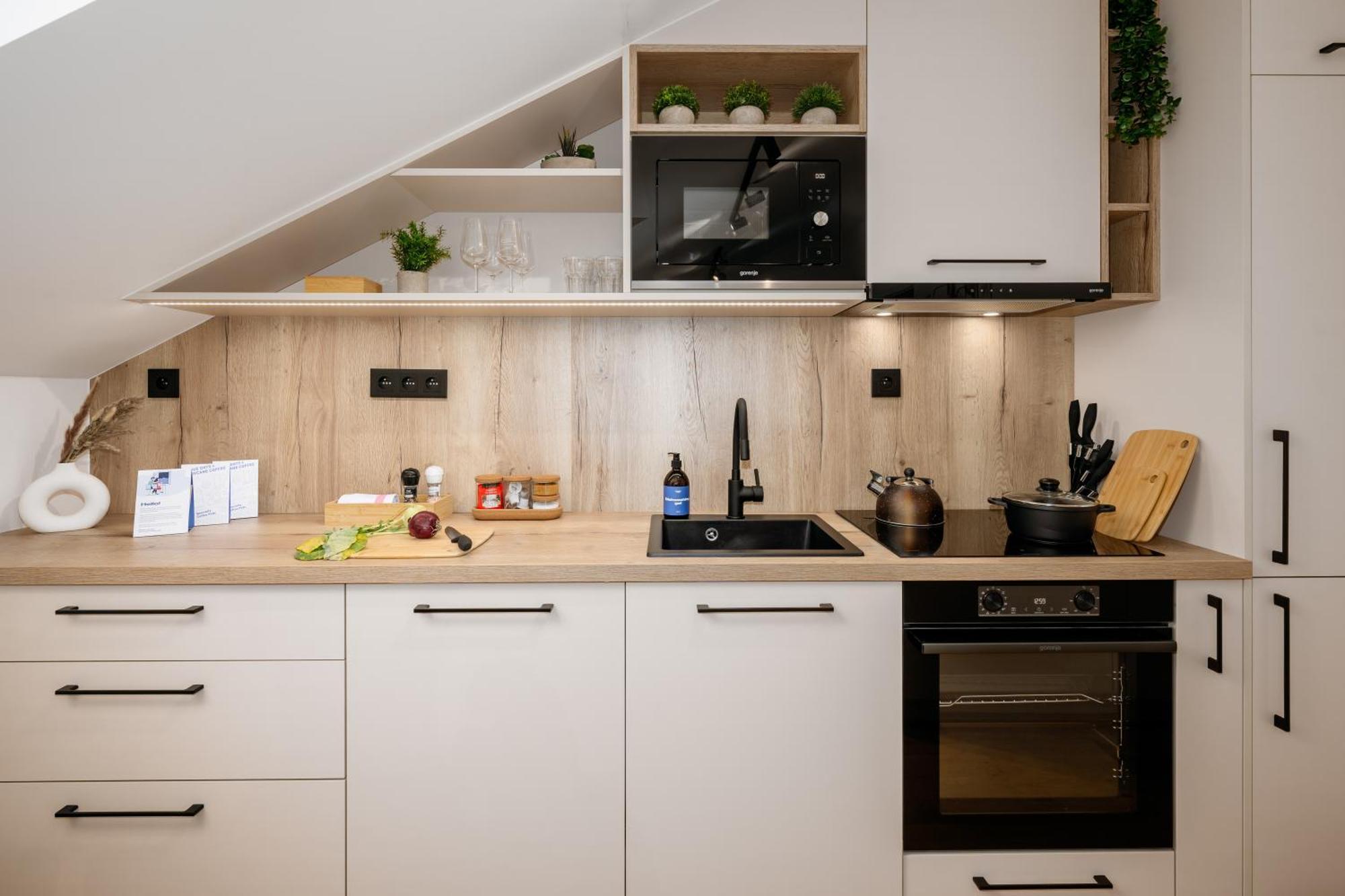 Apartmán Days - 2bdr - Workspace - Netflix - Quiet Area Praha