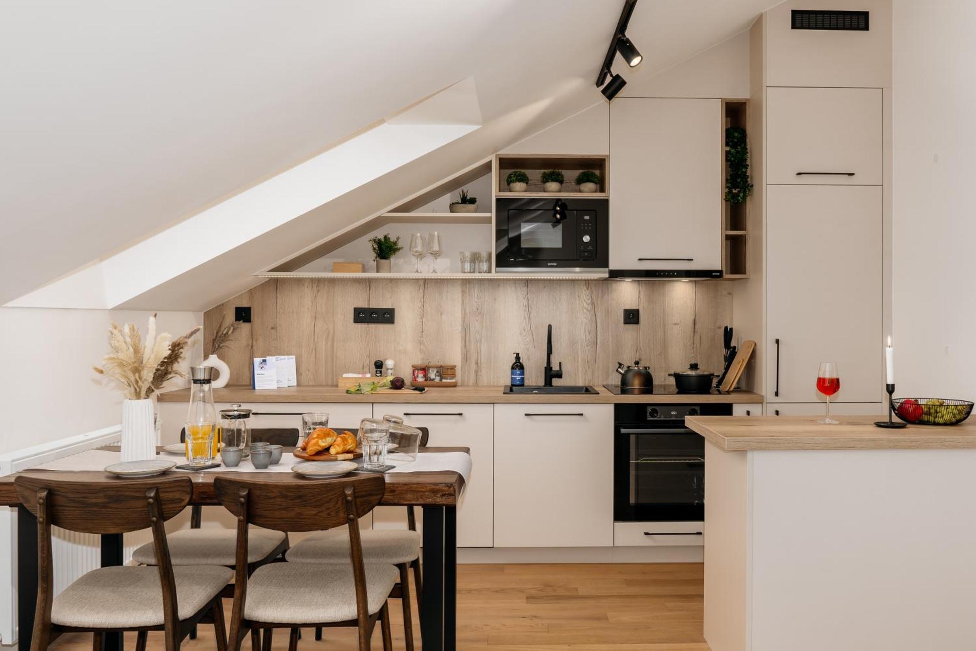 Days - 2bdr - Workspace - Netflix - Quiet Area * Praha